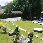 Rozalia 木屋 拉兹波德马伊托